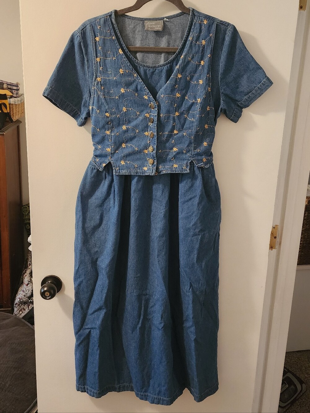 Vintage Denim Blue Embroidered Short-Sleeve Midi Dress